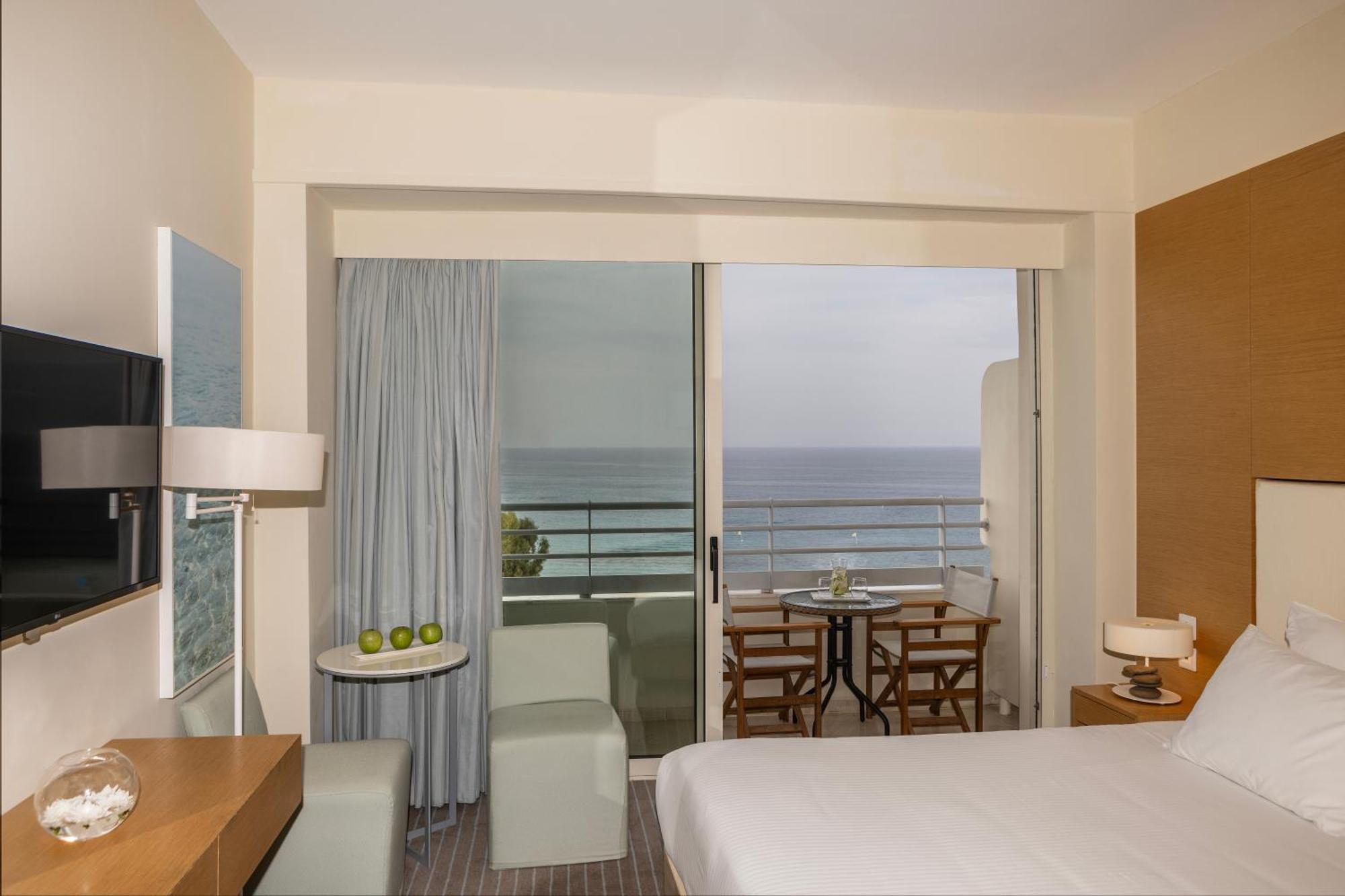 Capo Bay Hotel Protaras Exterior foto Deluxe room